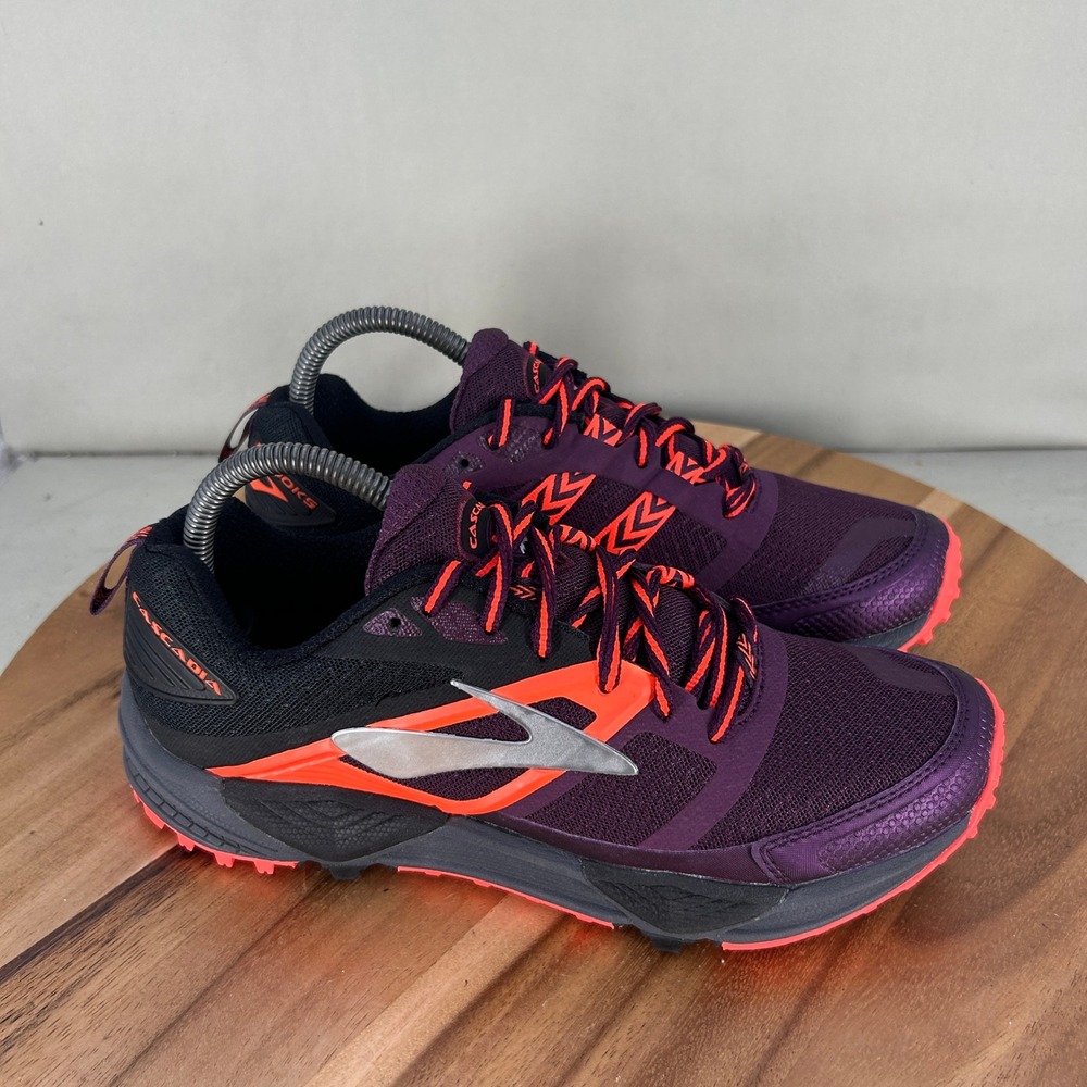 Brooks Cascadia 12 Trail Running Shoes Womens 8.5 Purple Orange 1202331B604